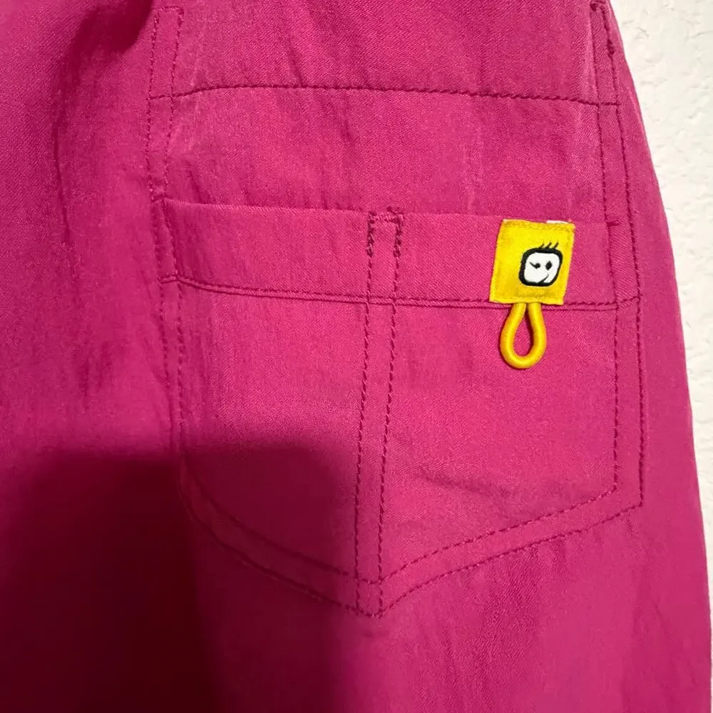 Women’s Wonder Wink pink matching scrub set sz S nurse attire medical colorful